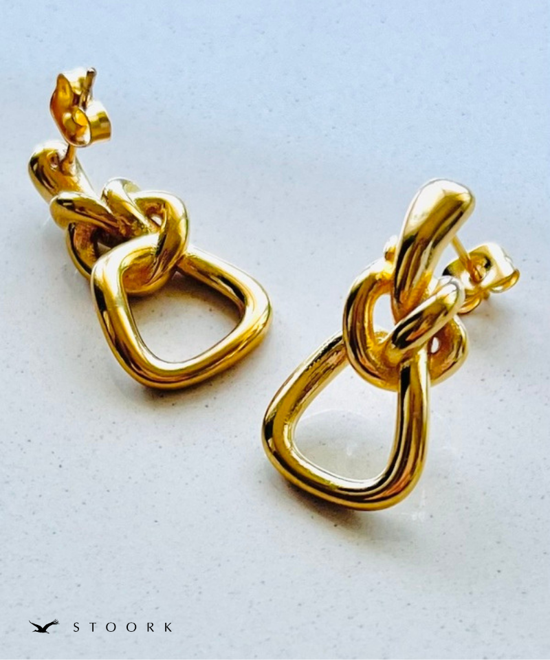 Volume Knot Hoop Pierce
