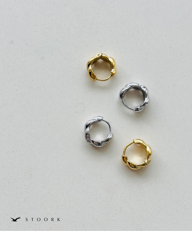 Curve Twist Pierce