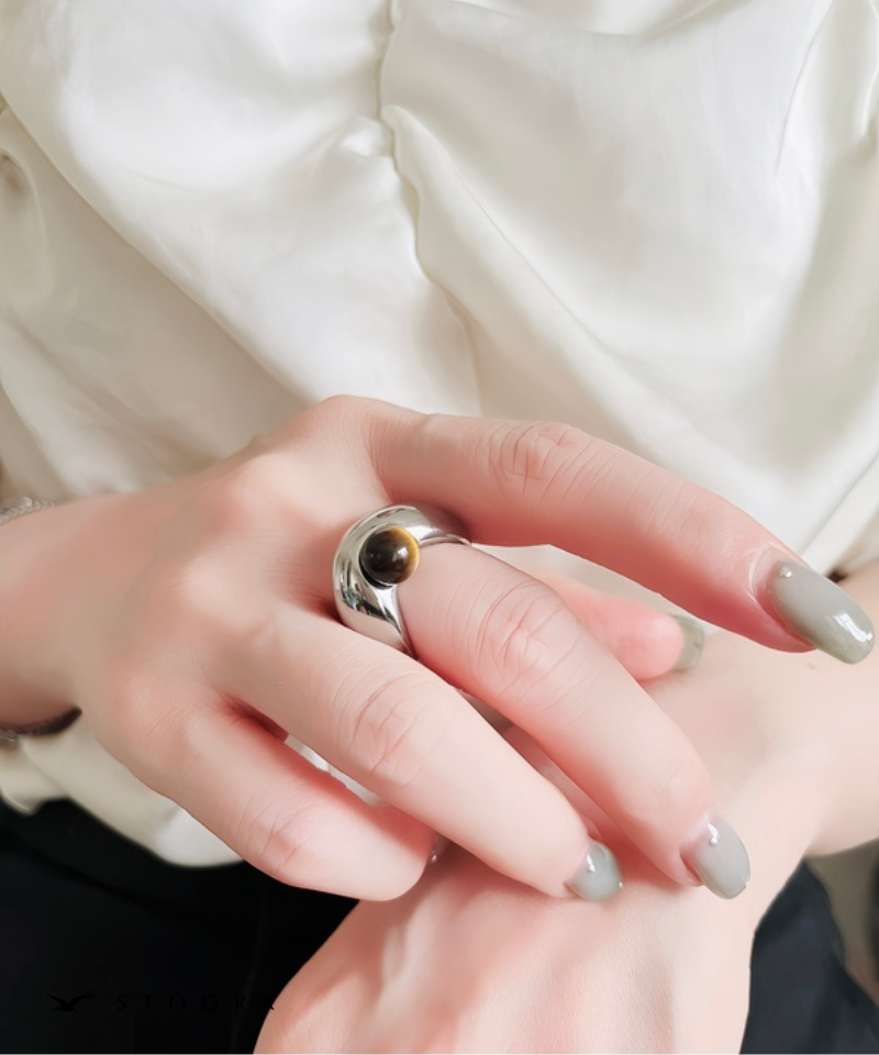 Volume Wave Stone Ring