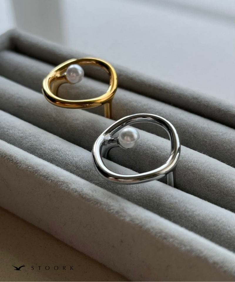 Circle Pearl Ring