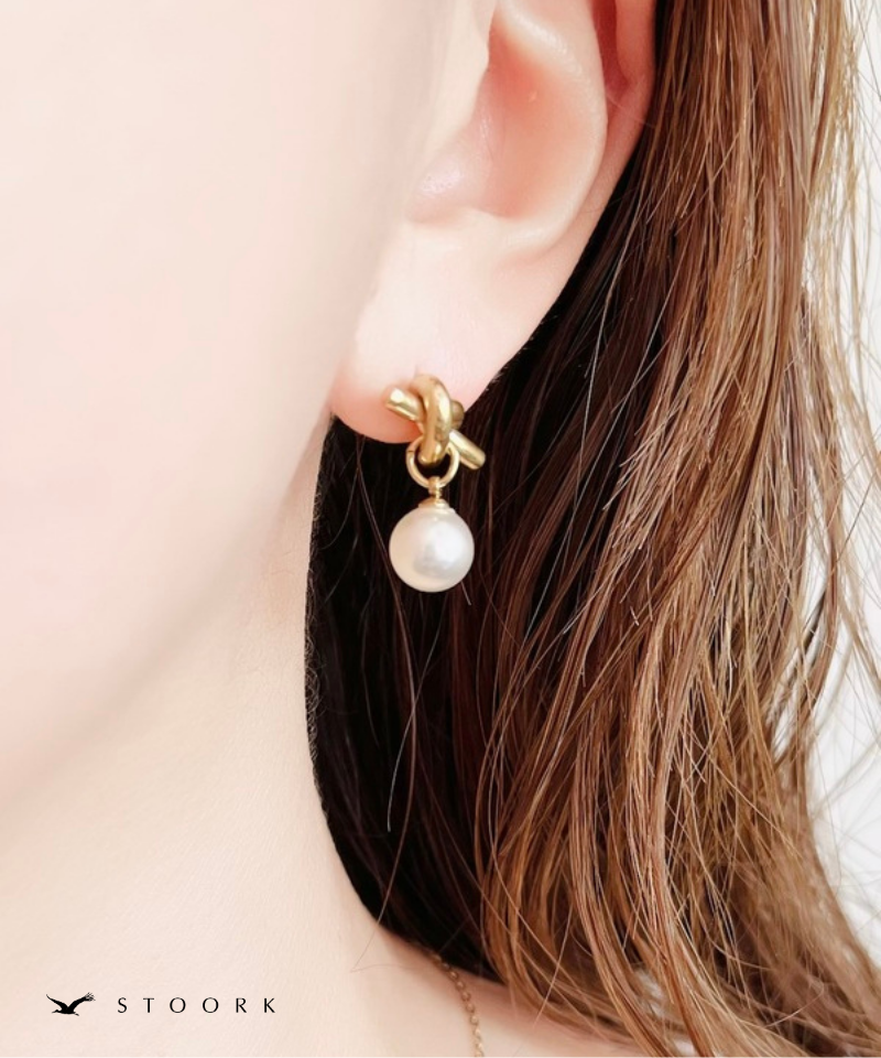 Knot Pearl Pierce