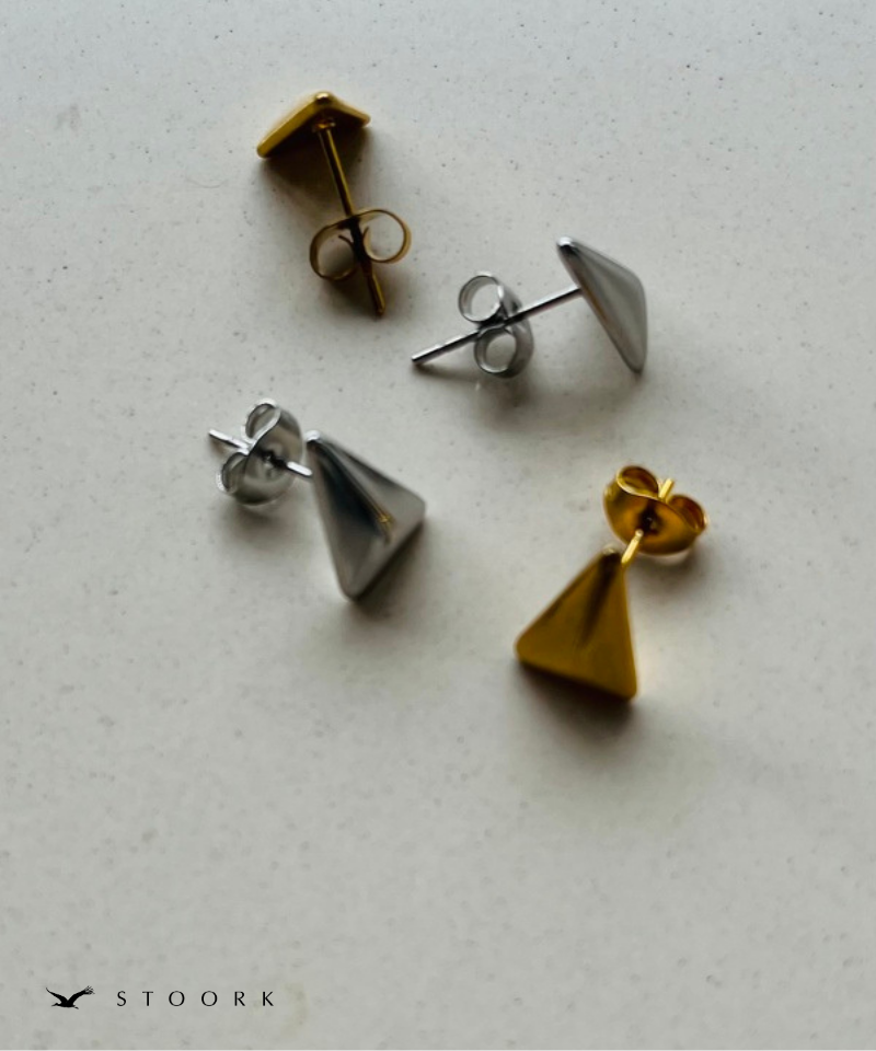 Triangle Studs Pierce