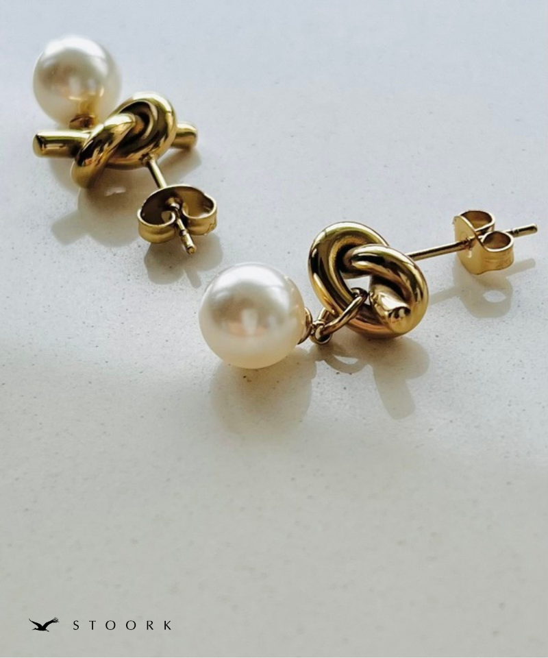 Knot Pearl Pierce