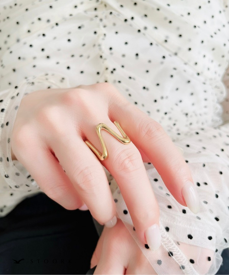 Wave Line Ring