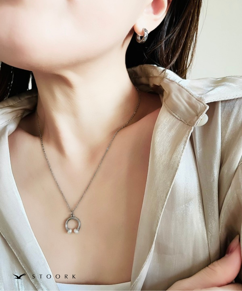 Pearl Horseshoe Necklace