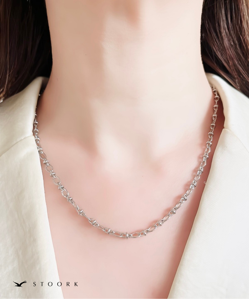 Detail Chain Necklace
