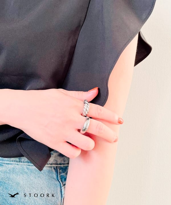 【再入荷】316L Croissant Ring - stoork