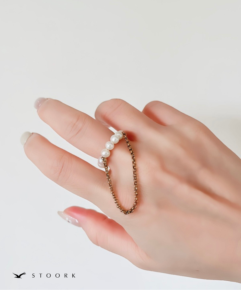 Drape Pearl Ring