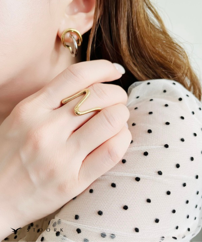 Wave Line Ring