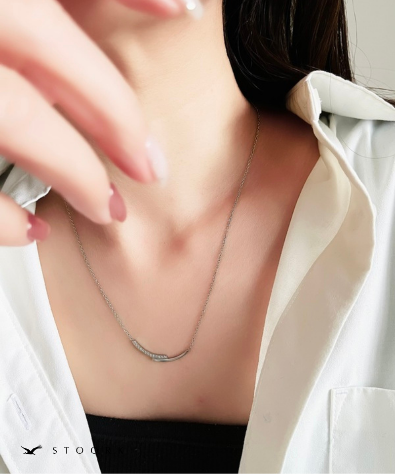 Zircon Cross Plate Necklace