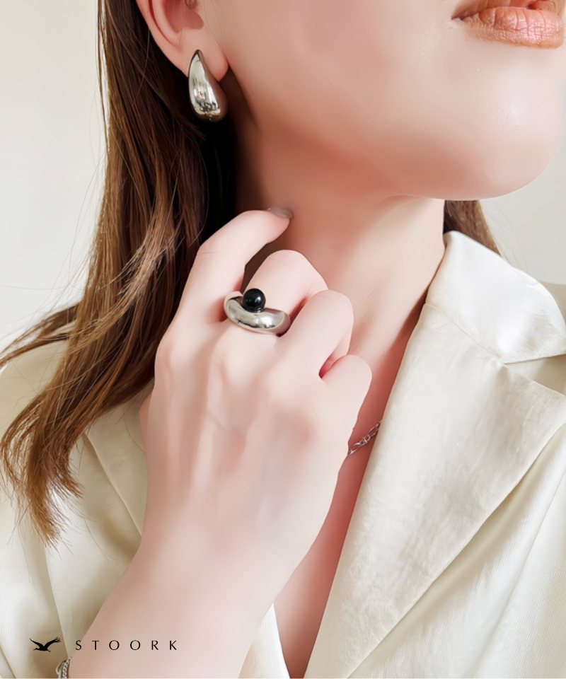 Volume Wave Stone Ring
