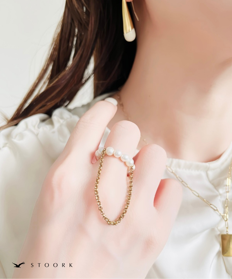 Drape Pearl Ring