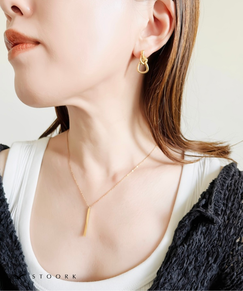 Skinny Pendant Necklace