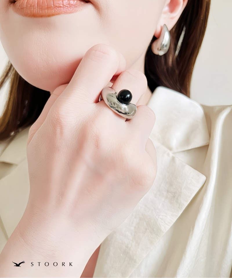 Volume Wave Stone Ring