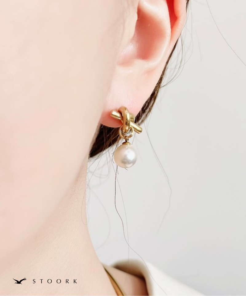 Knot Pearl Pierce