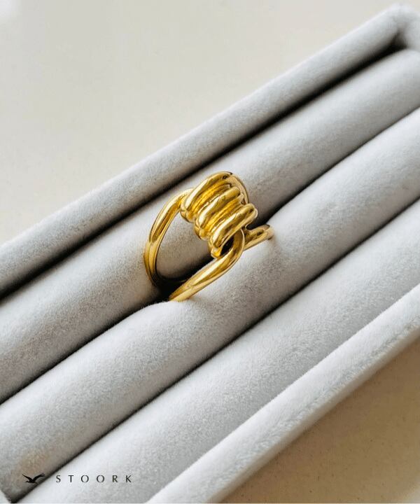 Nezinezi Ring