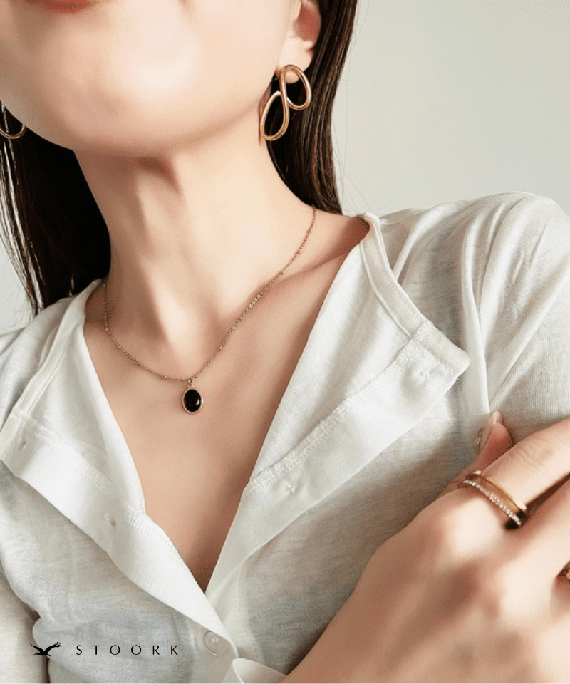 Black Stone Station Necklace - stoork