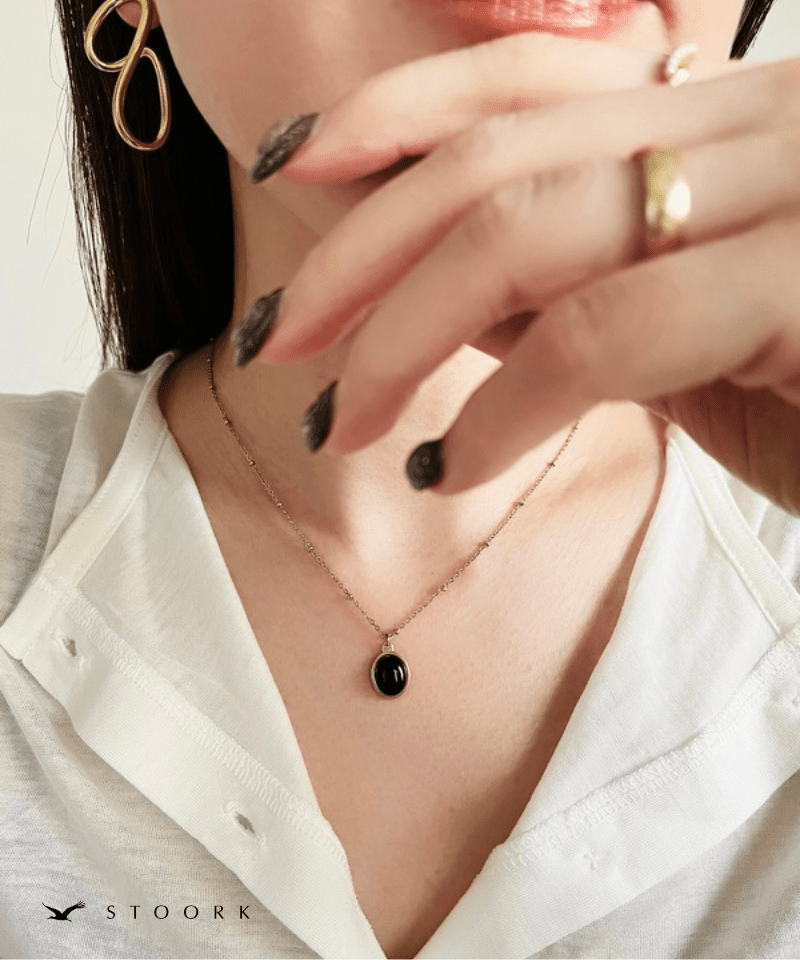 Black Stone Station Necklace - stoork