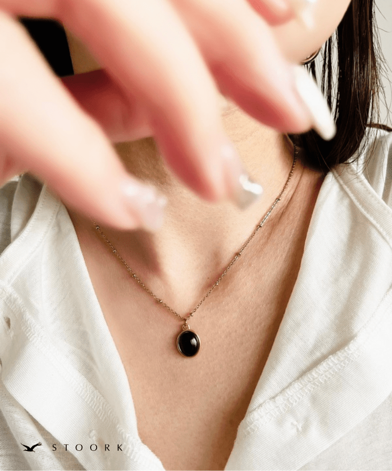 Black Stone Station Necklace - stoork