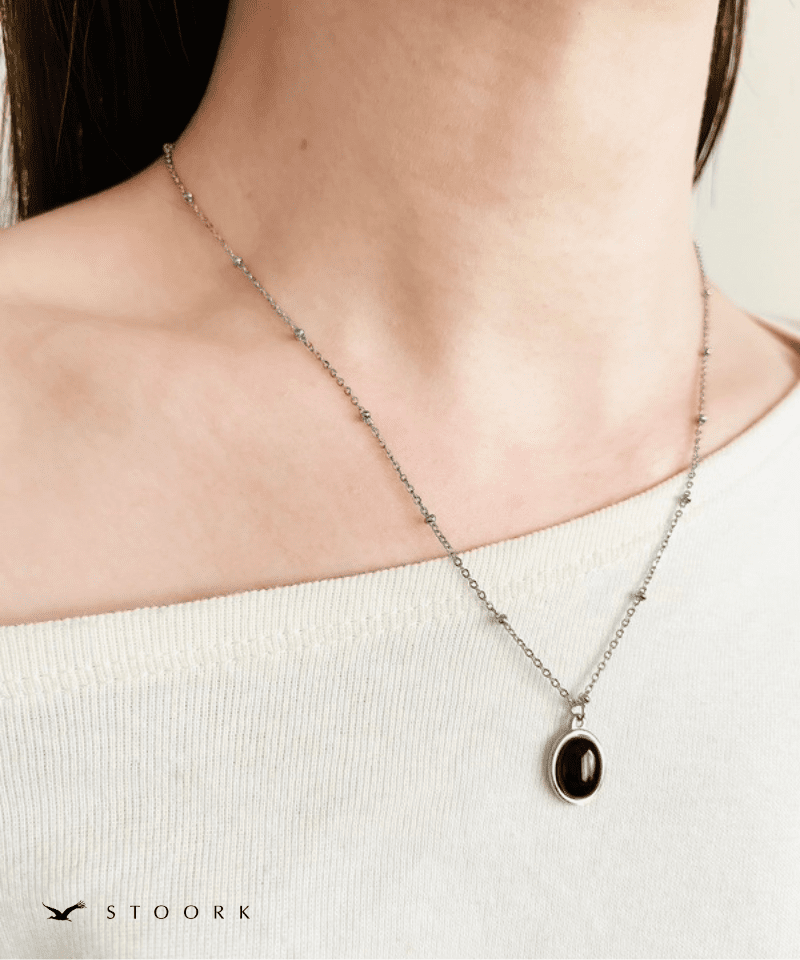 Black Stone Station Necklace - stoork