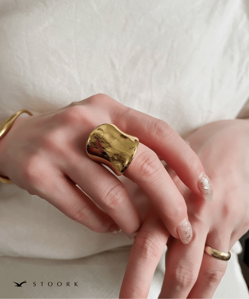 Bold Curve Ring - stoork