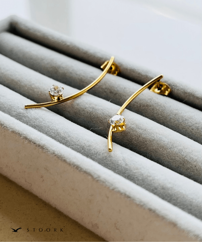 Curve Line Pierce - stoork