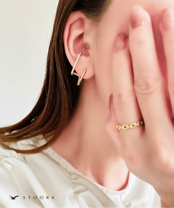 【再入荷】Zirconia Double Line Pierce