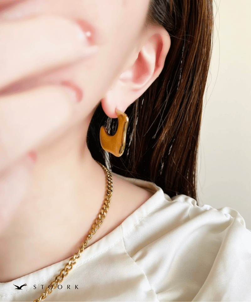 Metal Design Pierce - stoork