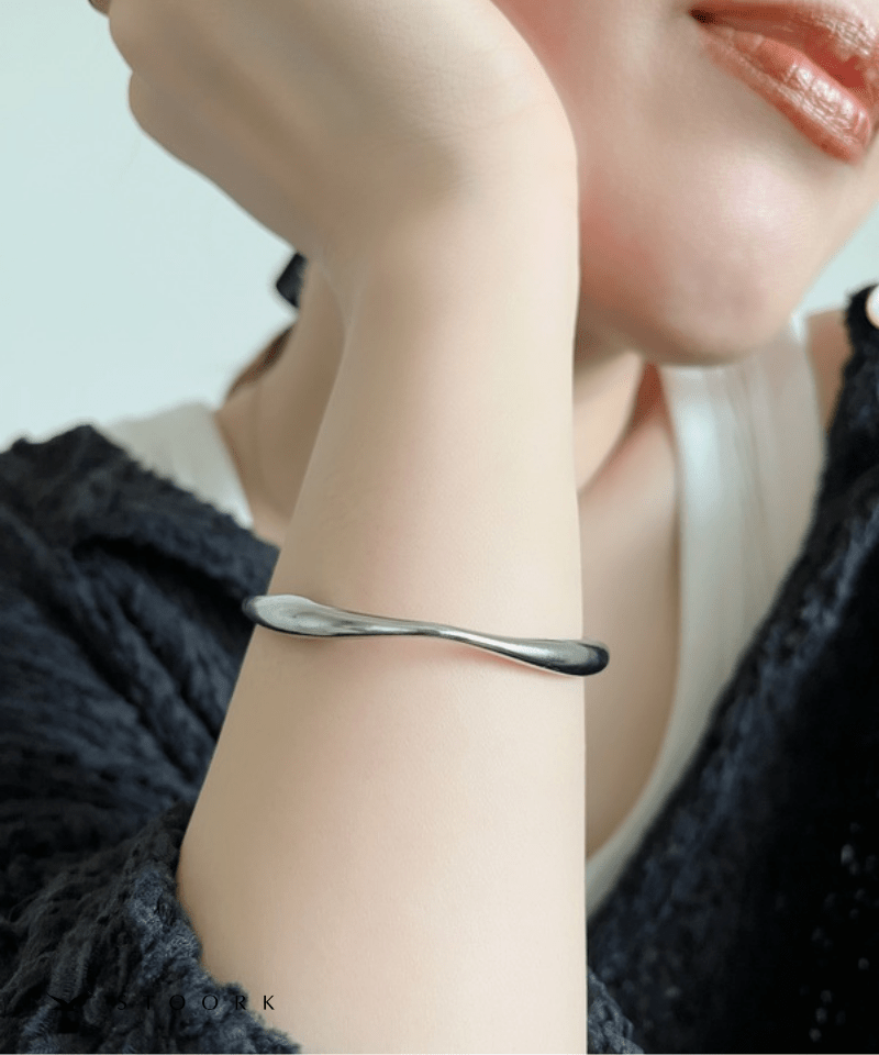 Minimal Nuance Open Bangle - stoork