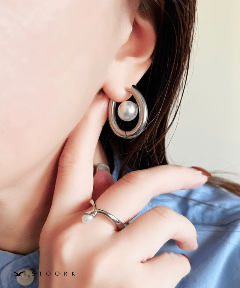 Oval Pearl Hoop Pierce - stoork