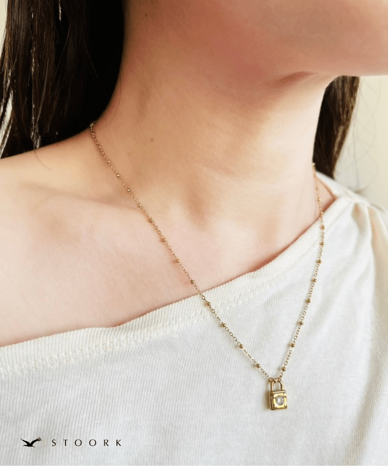 Padlock Top Necklace - stoork