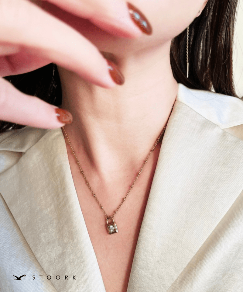 Padlock Top Necklace - stoork