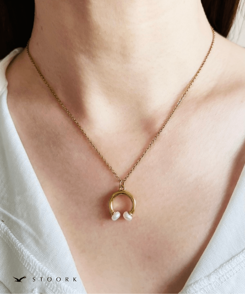 Pearl Horseshoe Necklace - stoork
