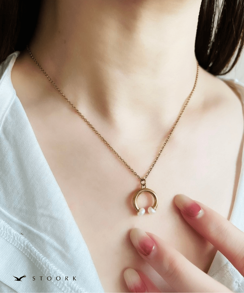 Pearl Horseshoe Necklace - stoork