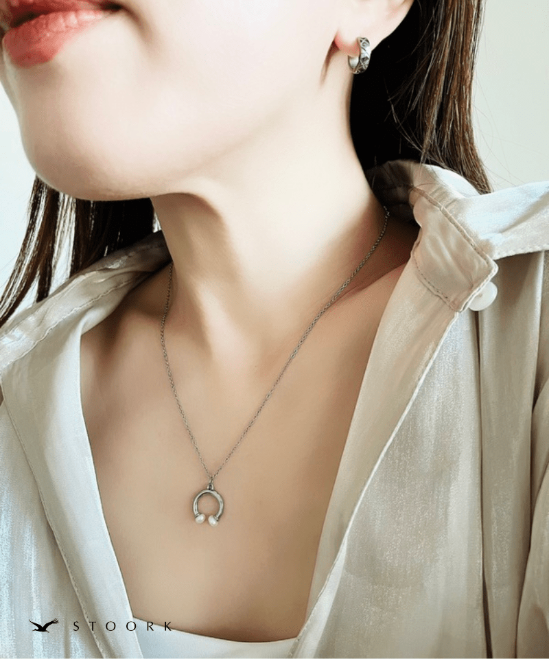 Pearl Horseshoe Necklace - stoork