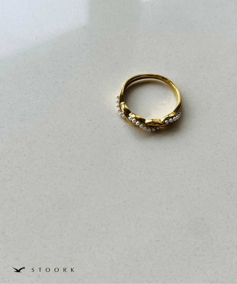 Pearl Metal Twist Ring - stoork