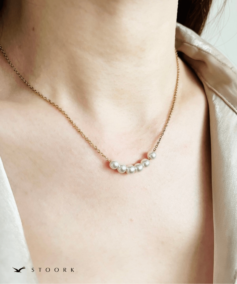 Petite Pearl Line Necklace - stoork