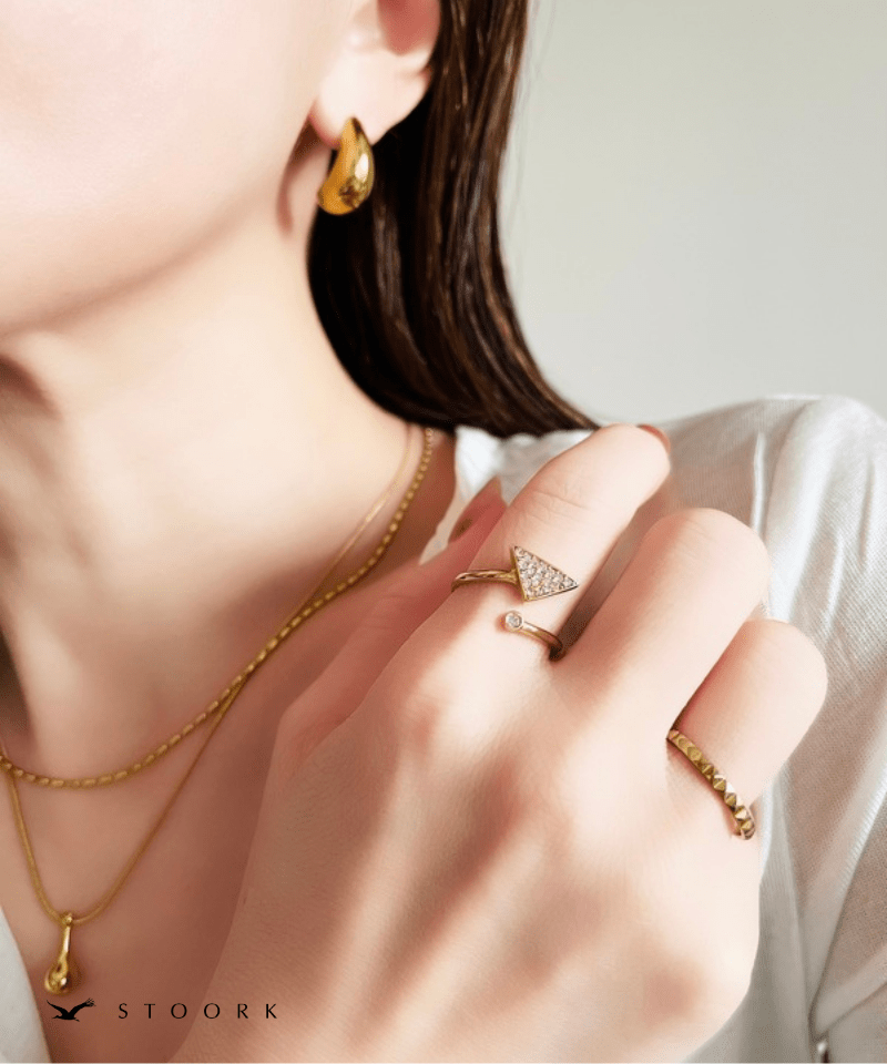 Triangle Dot Open Ring - stoork