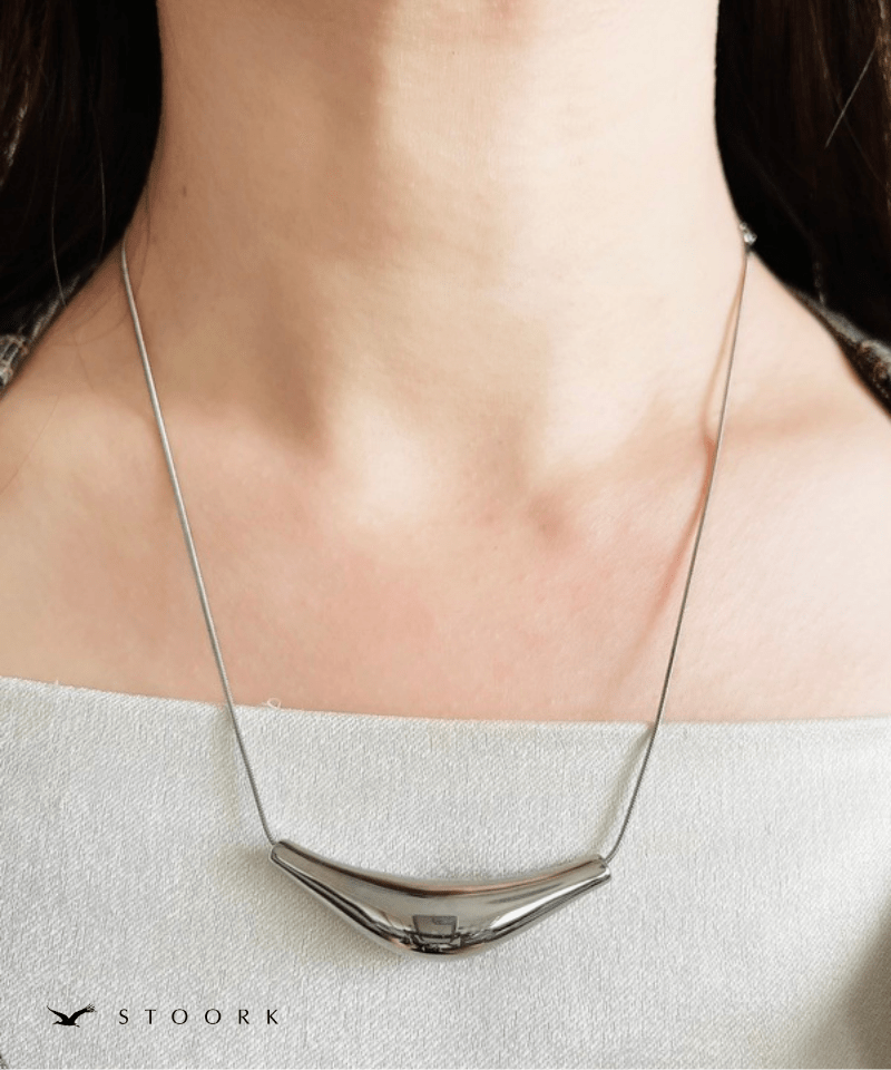 Triangle Plate Necklace - stoork