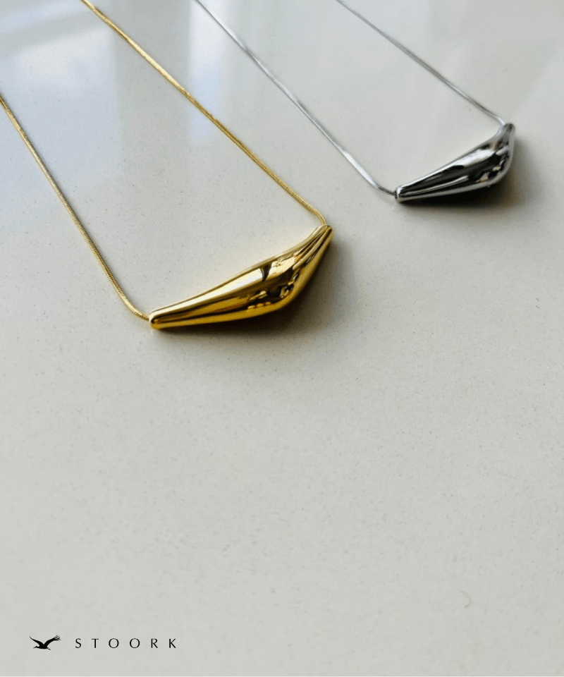 Triangle Plate Necklace - stoork