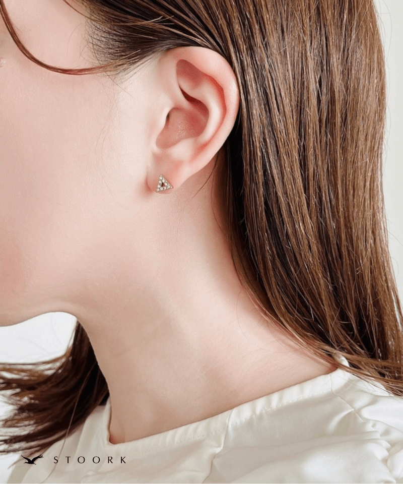 Triangle Stone Pierce - stoork