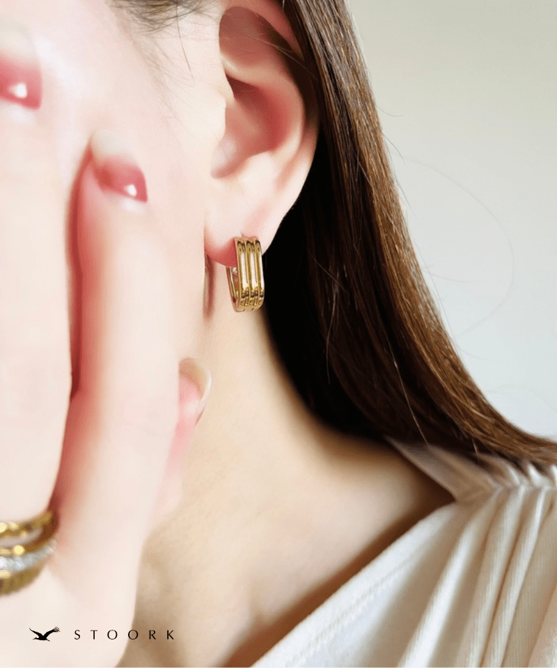 Vertical Line Mini Hoop Pierce - stoork