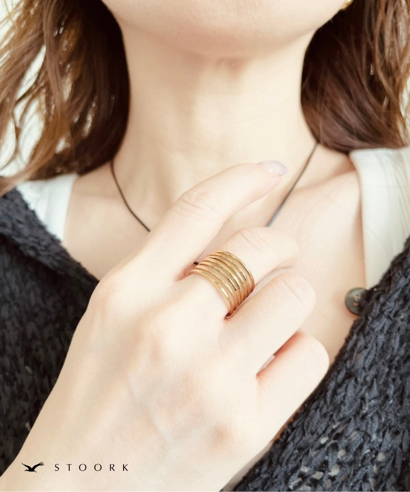 Layered Line Ring