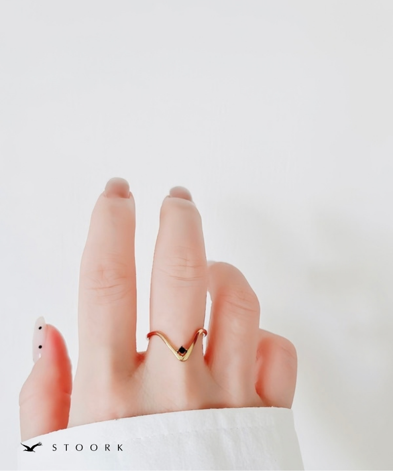 V-Line Black Stone Ring