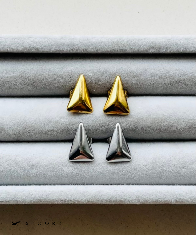 Triangle Studs Pierce
