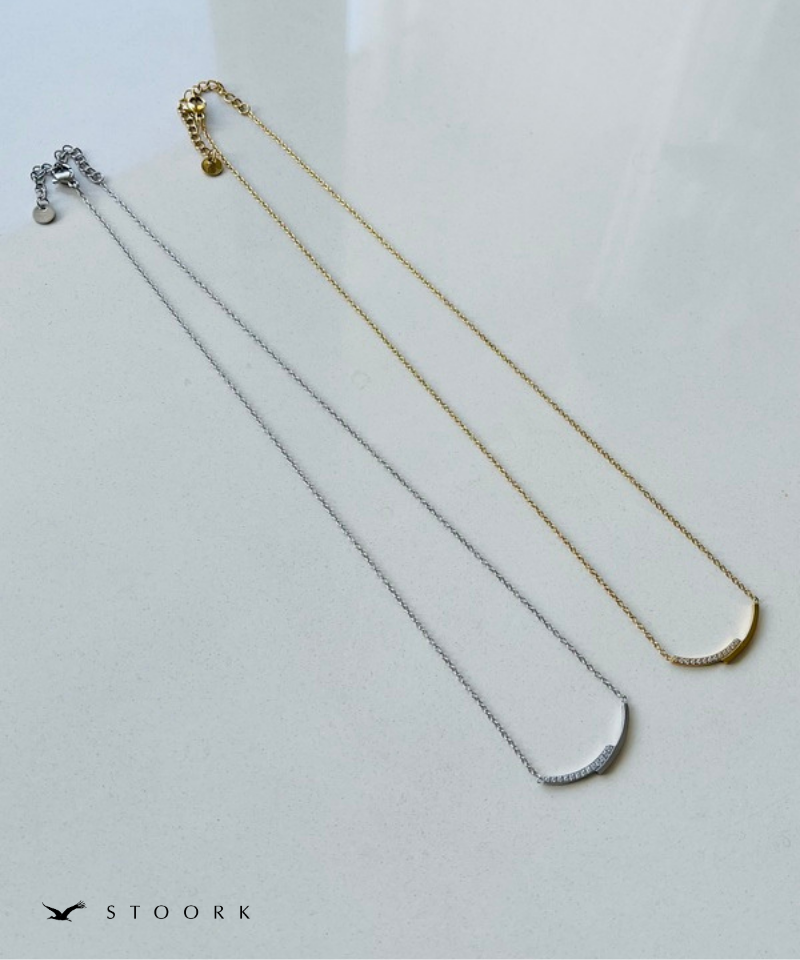 Zircon Cross Plate Necklace