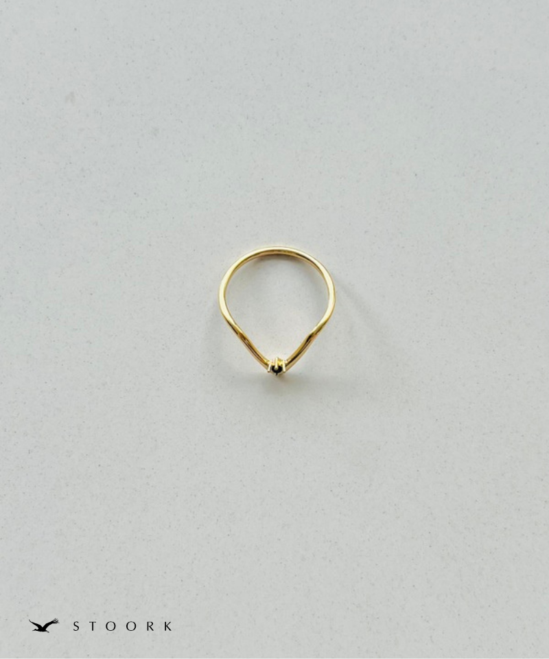 V-Line Black Stone Ring