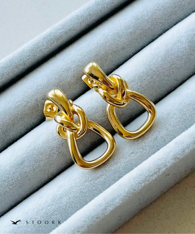 Volume Knot Hoop Pierce