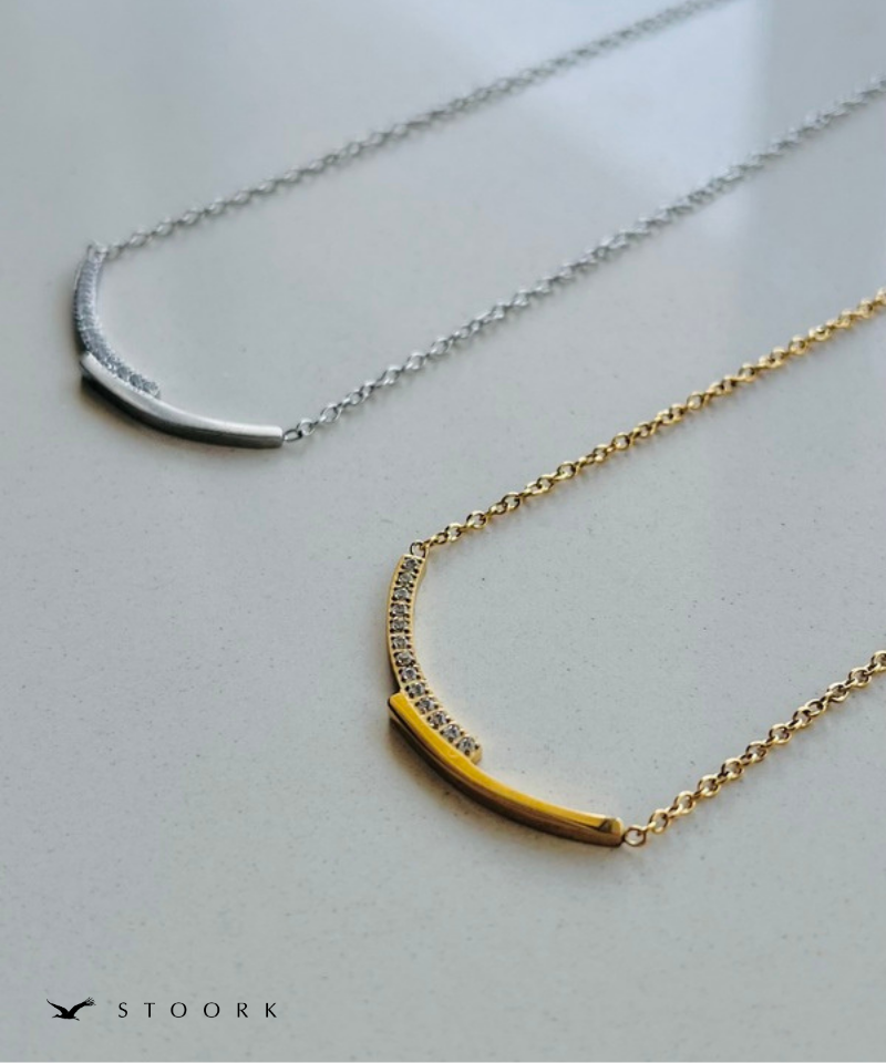 Zircon Cross Plate Necklace