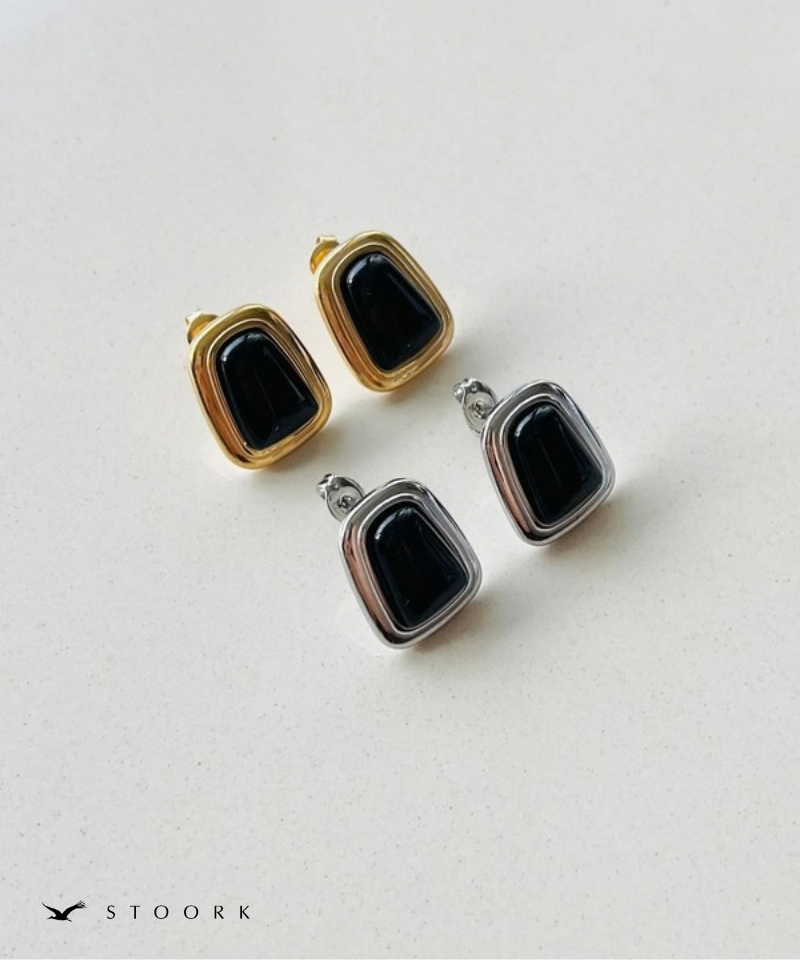 Square Black Stone Pierce